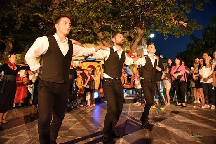 Σύρος παντού