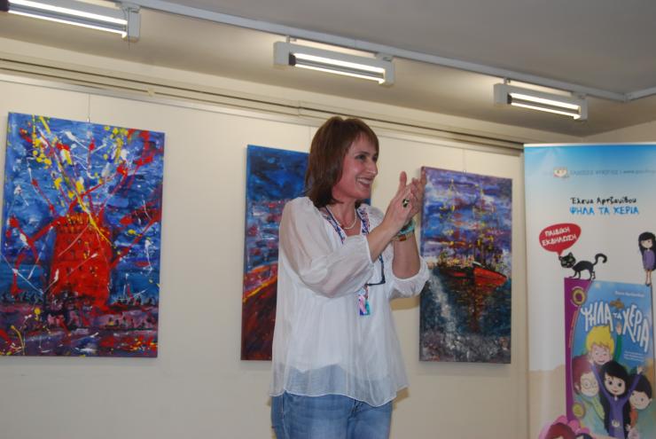 Η συγγραφέας Ελενα Αρτζανίδου στον Πρόδρομο Πάρου