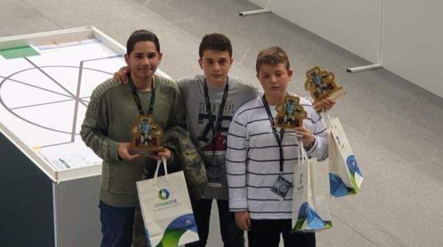 Η μαθητική ομάδα που έκανε υπερήφανη τη Σύρο