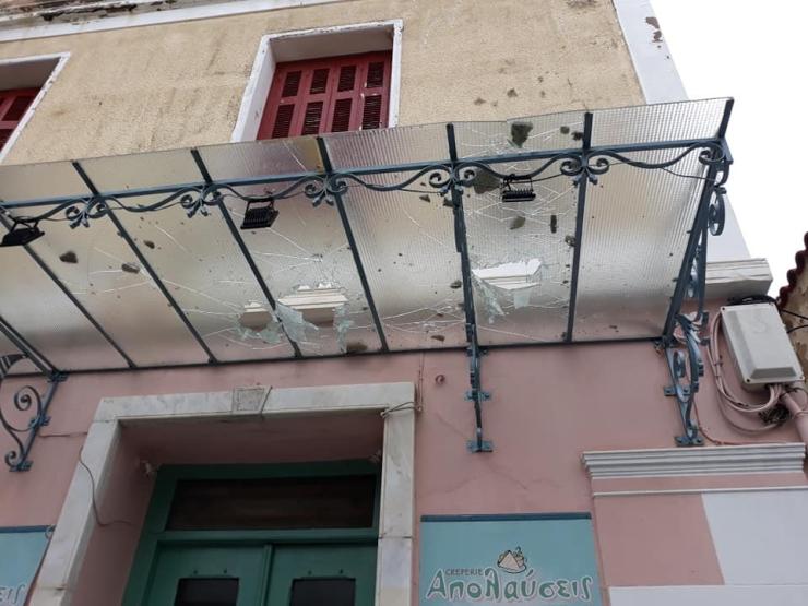 "Δημόσιος κίνδυνος το κτίριο του Επισκοπείου Άνδρου"