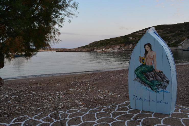 Πραγματικά έργα τέχνης δίπλα στο κύμα