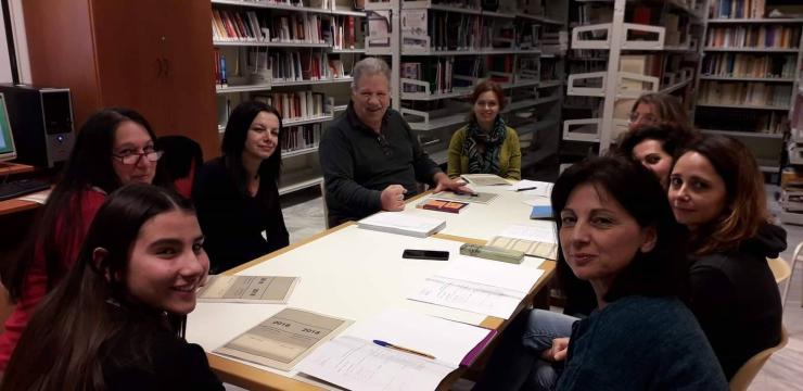 Εκπαιδευτικοί «μυούνται» στην πεζογραφία και την ποίηση