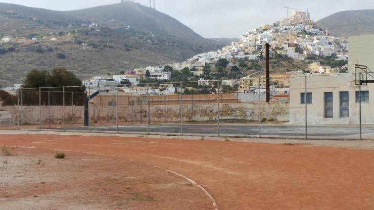 Κυκλοφοριακές ρυθμίσεις λόγω εργασιών στο Γήπεδο των Πευκακίων