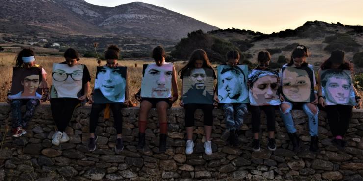 Δέκα νέοι αναμετριούνται με το μίσος και την αγάπη