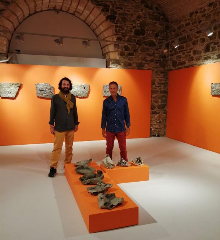 Μικρά θραύσματα της υπαρκτής πραγματικότητας