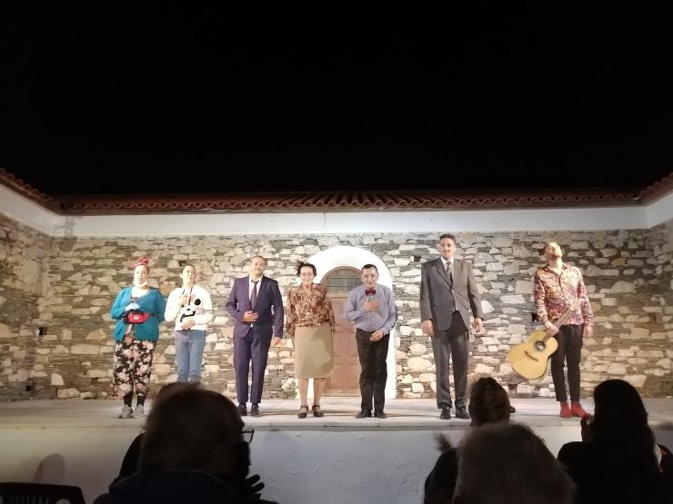 Αχ μάνα μου…. Ελλάδα