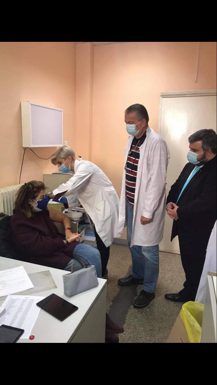 Έναρξη εμβολιασμών στη Σύρο για τις ηλικίες 60-64 ετών