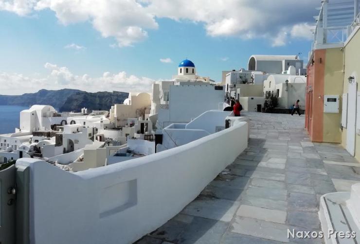 Επιβολή κυρώσεων για παραβίαση των μέτρων πρόληψης ασθενειών στη Θήρα 