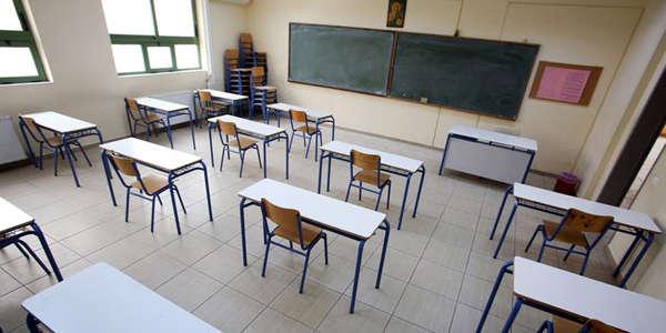 "Ορκωμοσία και ανάληψη υπηρεσίας εν μέσω τουριστικής περιόδου"