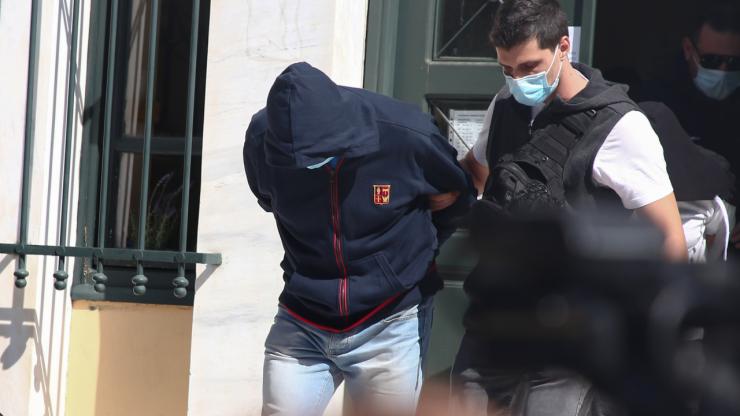 Κολωνός: Ένοχος ο Μίχος, αθώα κρίθηκε η μητέρα της 12χρονης