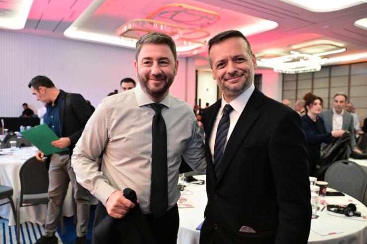 ΠΑΣΟΚ: Στην τελική ευθεία για τις κάλπες οι έξι υποψήφιοι