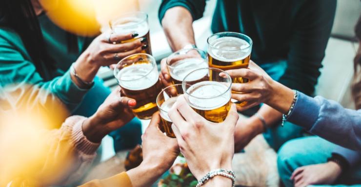 Τσιγάρα και αλκοόλ μόνο με ταυτότητα