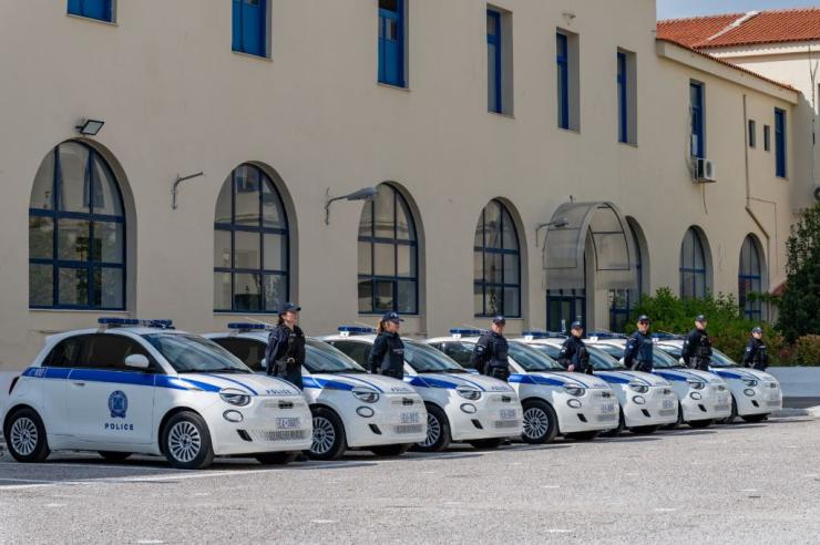 Δωρεά ηλεκτρικών οχημάτων από τη ΔΕΗ στην ΕΛ.ΑΣ