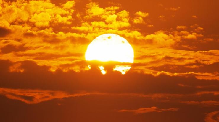 Προειδοποιήσεις για "σκληρότερους καύσωνες και πυρκαγιές" αυτό το καλοκαίρι