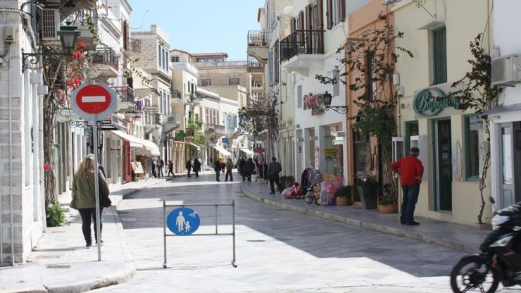 Εμπορικός Σύλλογος Σύρου: Ανοίγει η "αυλαία" των καλοκαιρινών εκπτώσεων