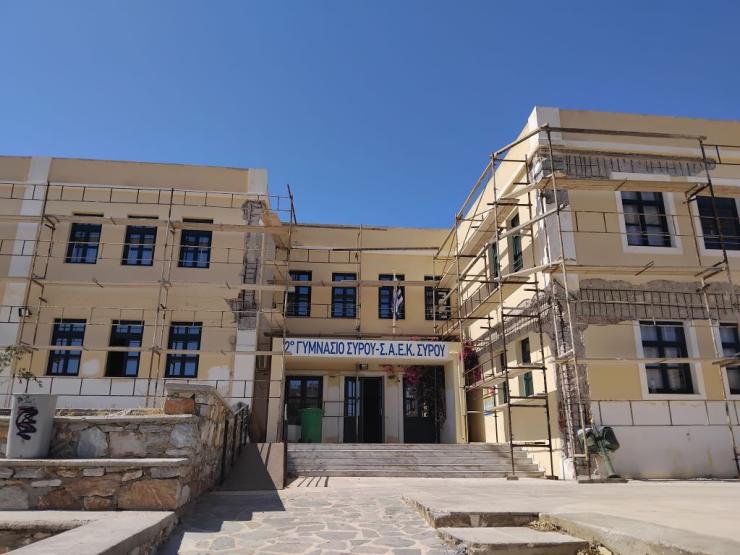 Τοποθετήθηκαν οι σκαλωσιές