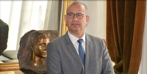 "Η κατάντια της κοινωνίας μας"