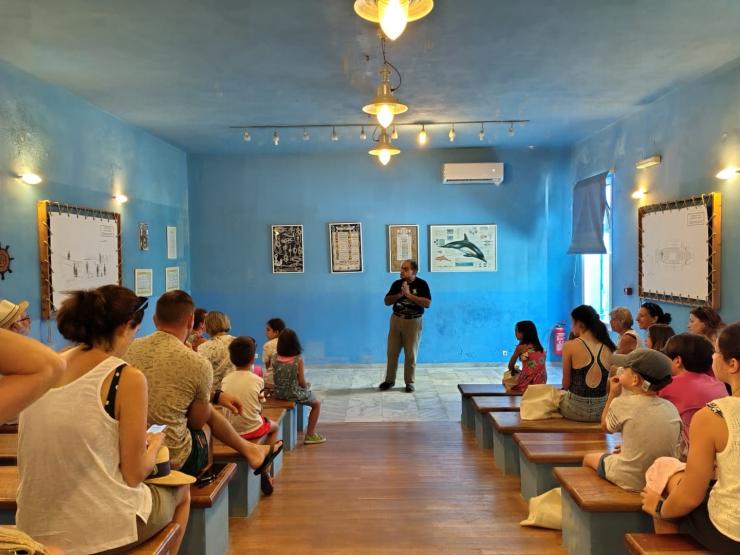 Επαφή με τον θαλάσσιο κόσμο