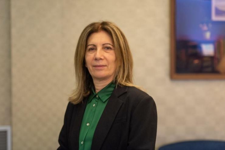 “Καμία γυναίκα δεν είναι μόνη”