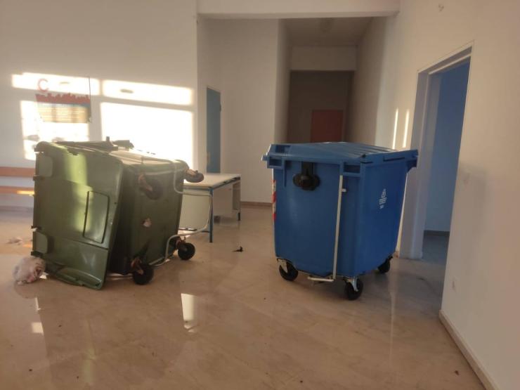 Άγνωστοι προκάλεσαν εκτεταμένες φθορές στο ΓΕΛ - ΕΠΑΛ Άνδρου