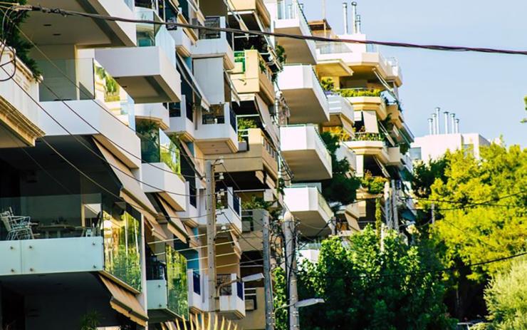 Παπαθανάσης: Νέο σχέδιο ανακαινίσεων για 25.000 κατοικίες
