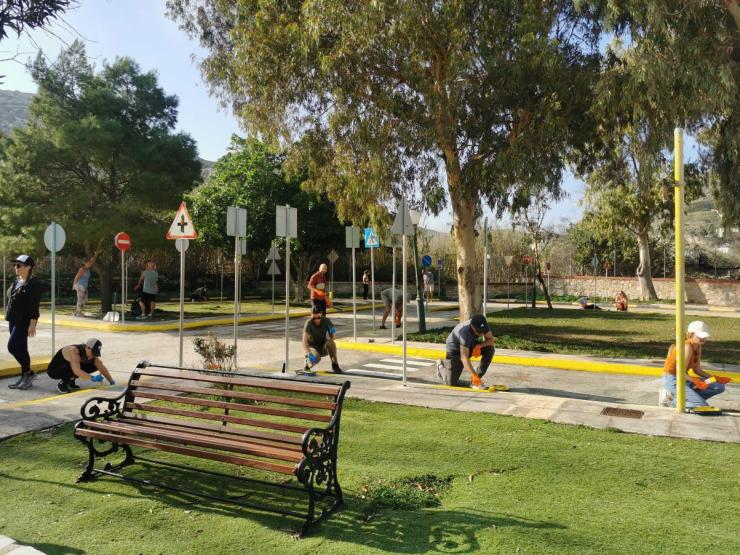 Σύρος: Δράσεις προσφοράς προς την τοπική κοινωνία από την κοινότητα ψηφιακών νομάδων Boundless Life