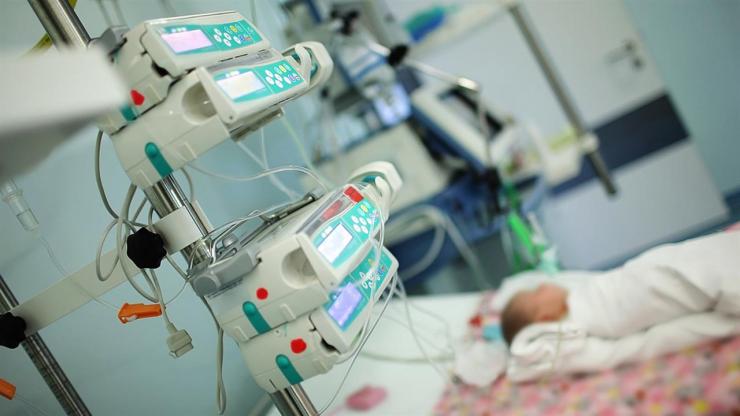 Γρίπη: Στη ΜΕΘ του “Παίδων” Αγία Σοφία δύο παιδιά