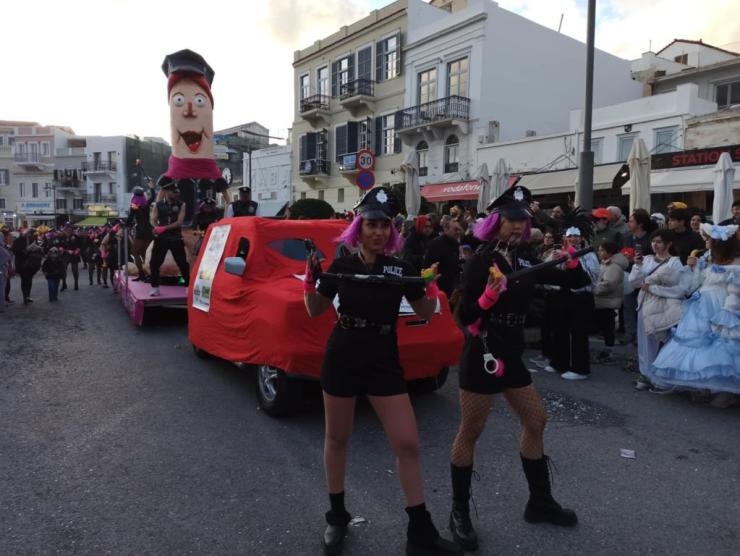 Κέρδισε και το φετινό “στοίχημα” το Συριανό καρναβάλι