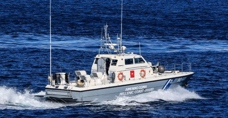Κρήτη: Tρεις νεκροί μετανάστες σε ναυάγιο στους Καλούς Λιμένες, 20 διασώθηκαν