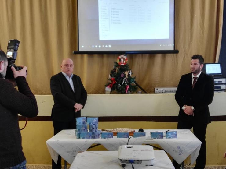 Το μπλε λουκούμι του Γαλησσά