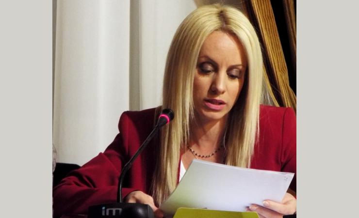 Αυστηρή αξιολόγηση και κατανομή