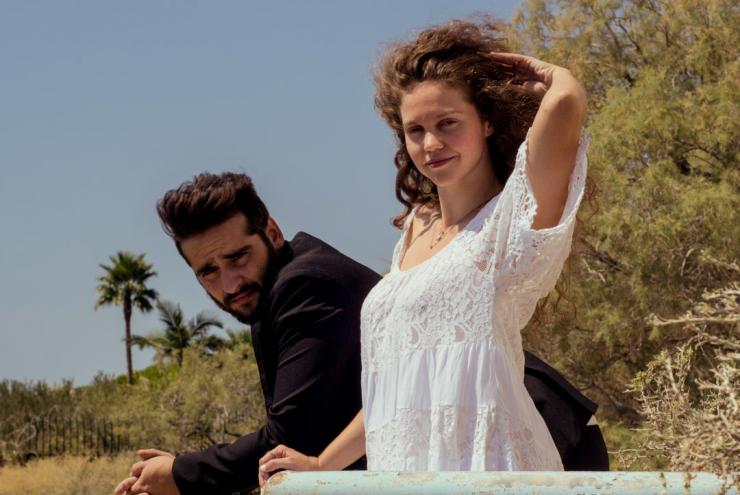 "Οι κάτω απ' τ' αστέρια" στο Θέατρο Απόλλων από το θέατρο ΑΛΦΑ.ΙΔΕΑ