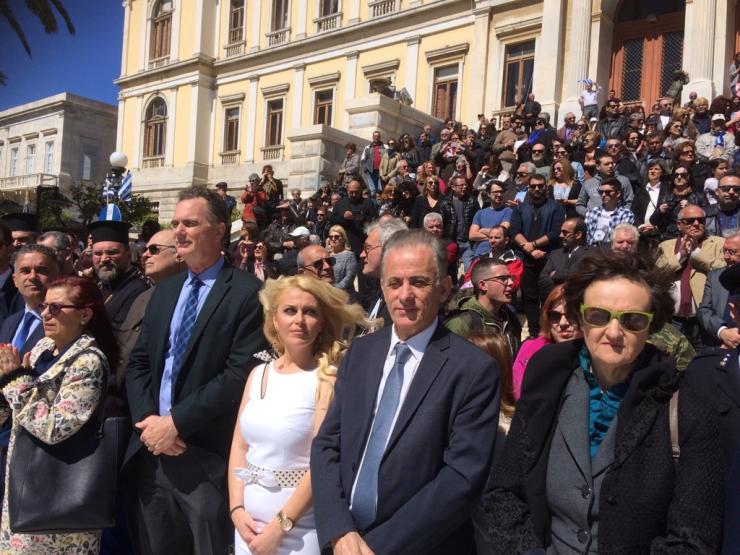 Επίσκεψη του υποψήφιου βουλευτή του ΚΙΝ.ΑΛ. Γιάννη Βλασερού στη Σύρο