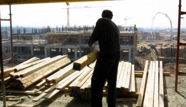 «Κάτω τα χέρια απ' το 8ωρο»