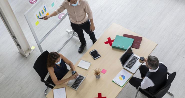 Χαμηλότερος από το 2008 παραμένει ο μέσος μισθός