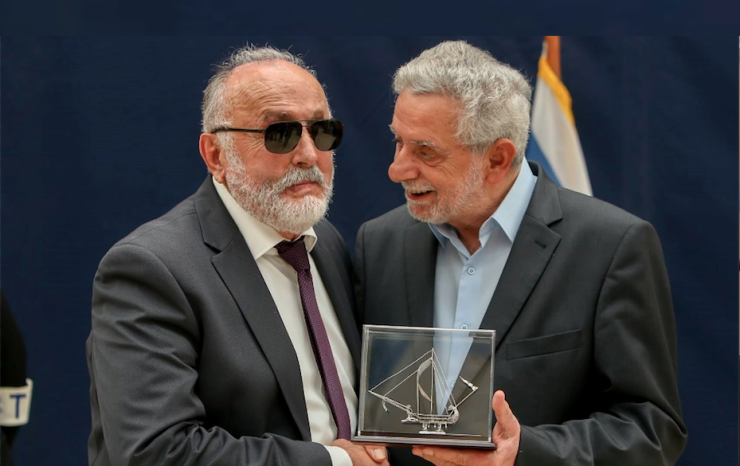 Αιχμές κατά την παράδοση του υπουργείου Ναυτιλίας