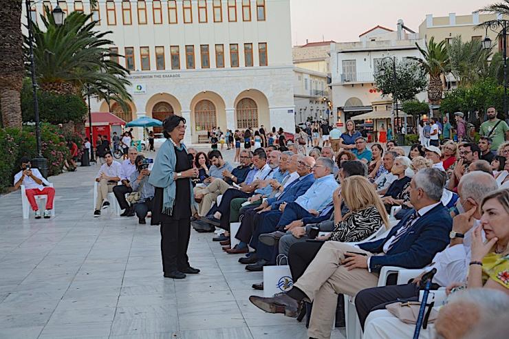  Η ελληνική ιστορία επισκέφθηκε τη Σύρο