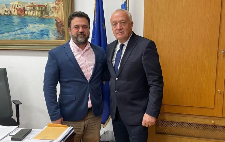 Στο υπουργείο Αγροτικής Ανάπτυξης ο βουλευτής Κυκλάδων Μάρκος Καφούρος