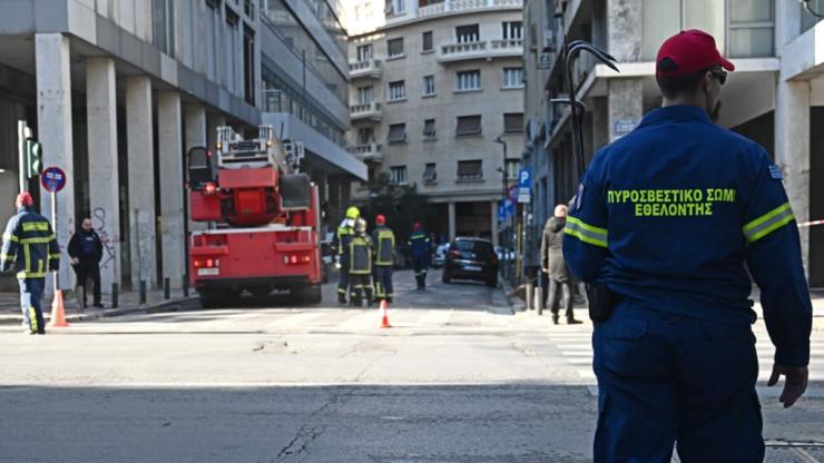 Οι κάμερες έχουν καταγράψει τους δράστες της βομβιστικής επίθεσης στη Σταδίου