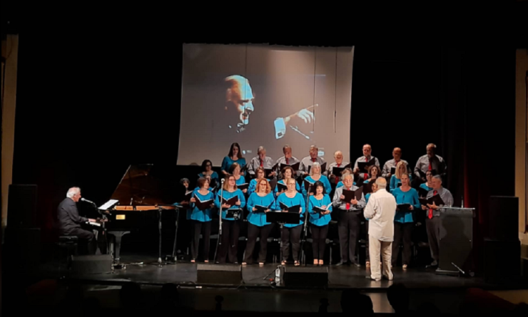 Ο Γιώργος Χατζηνάσιος παρέσυρε το κοινό σε ένα νοσταλγικό ταξίδι