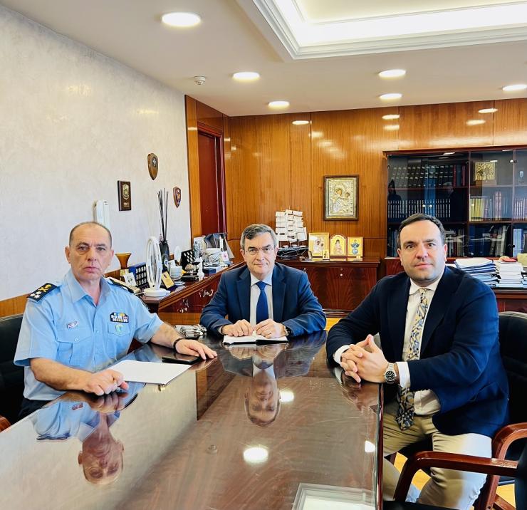 Συνάντηση εργασίας του δημάρχου Μυκόνου με τον υφυπουργό Προστασίας του Πολίτη και τον Αρχηγό της Ελληνικής Αστυνομίας