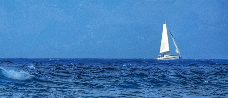 Ακυβέρνητο σκάφος μεταξύ Σύρου και Κύθνου