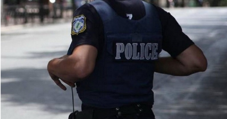 Κύκλωμα έκλεβε, παραποιούσε και μεταπωλούσε αυτοκίνητα