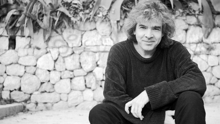 Τραγουδώντας τη μεγάλη οθόνη με την Ορχήστρα των Κυκλάδων