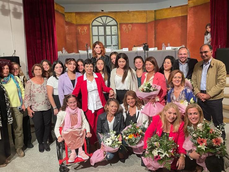  “Η γυναίκα κι οι προκλήσεις στη δημόσια σφαίρα»