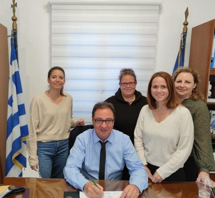 Ο Δήμαρχος Αντιπάρου υπέγραψε την ευρωπαϊκή Χάρτα για την Ισότητα των φύλων στις τοπικές κοινωνίες