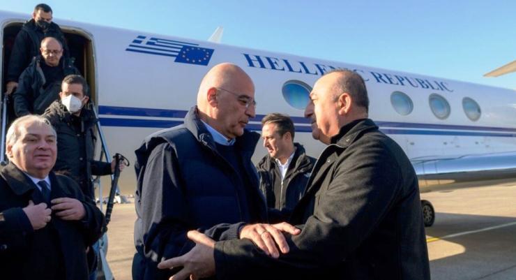 Οι σεισμοί “παγώνουν” τις ελληνοτουρκικές σχέσεις