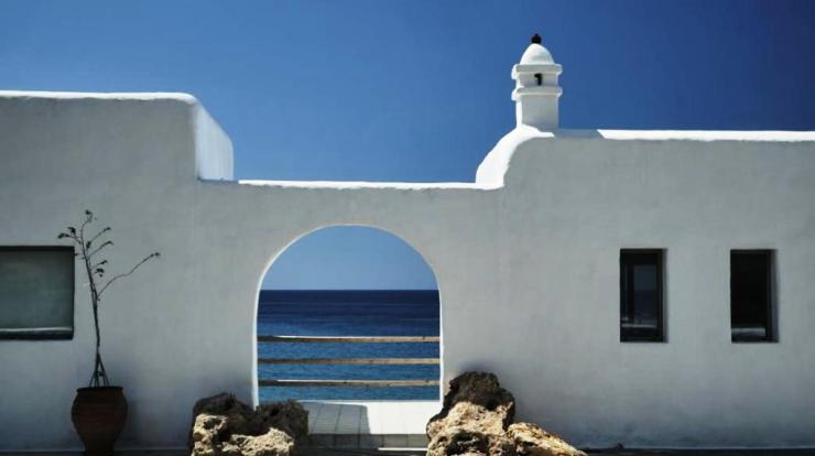 Ξένο επενδυτικό ενδιαφέρον για ακίνητα στην Ελλάδα - Η Σύρος μεταξύ των δημοφιλών περιοχών