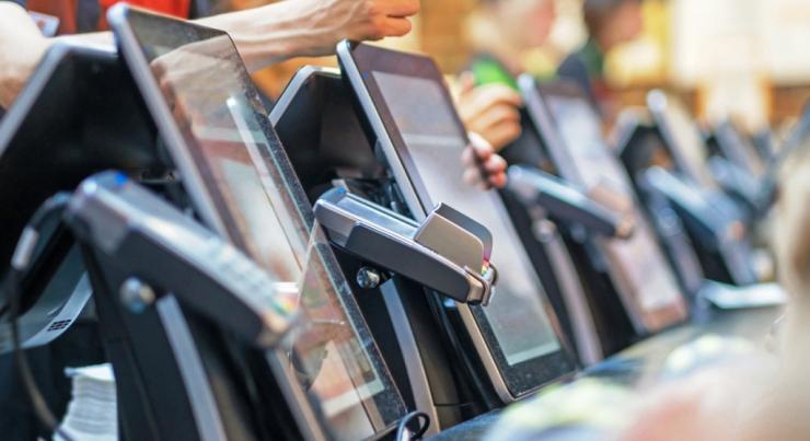 Αλλάζουν πάλι οι ταμειακές μηχανές για να διασυνδεθούν με τα POS