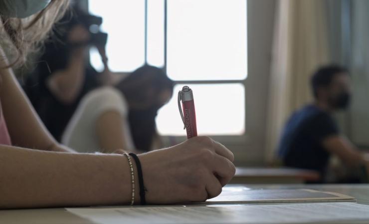 Μετ' εμποδίων οι εξετάσεις στα λύκεια λόγω προβλημάτων στην Τράπεζα Θεμάτων